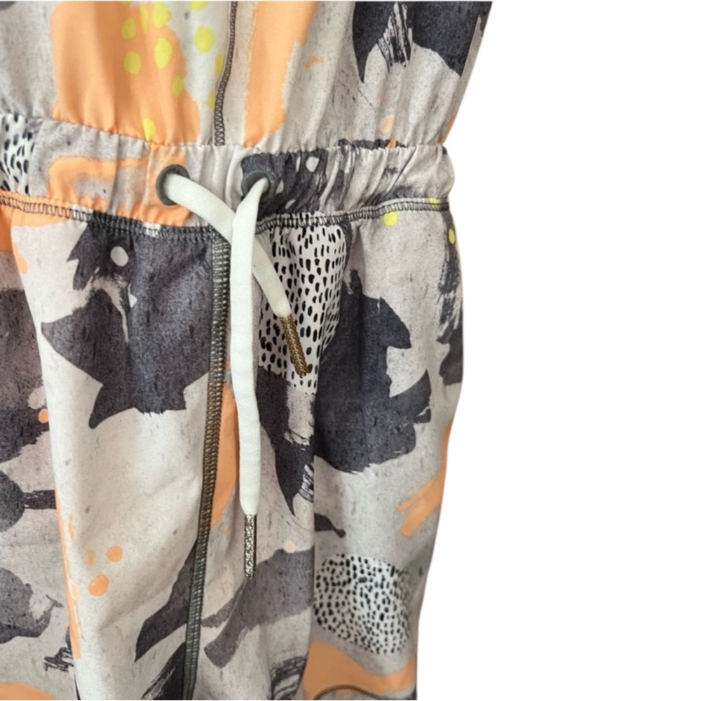 LULULEMON “Be Free Runsie” in Mini Art Pop Romper in White Multi Size 6 - Picture 7 of 15